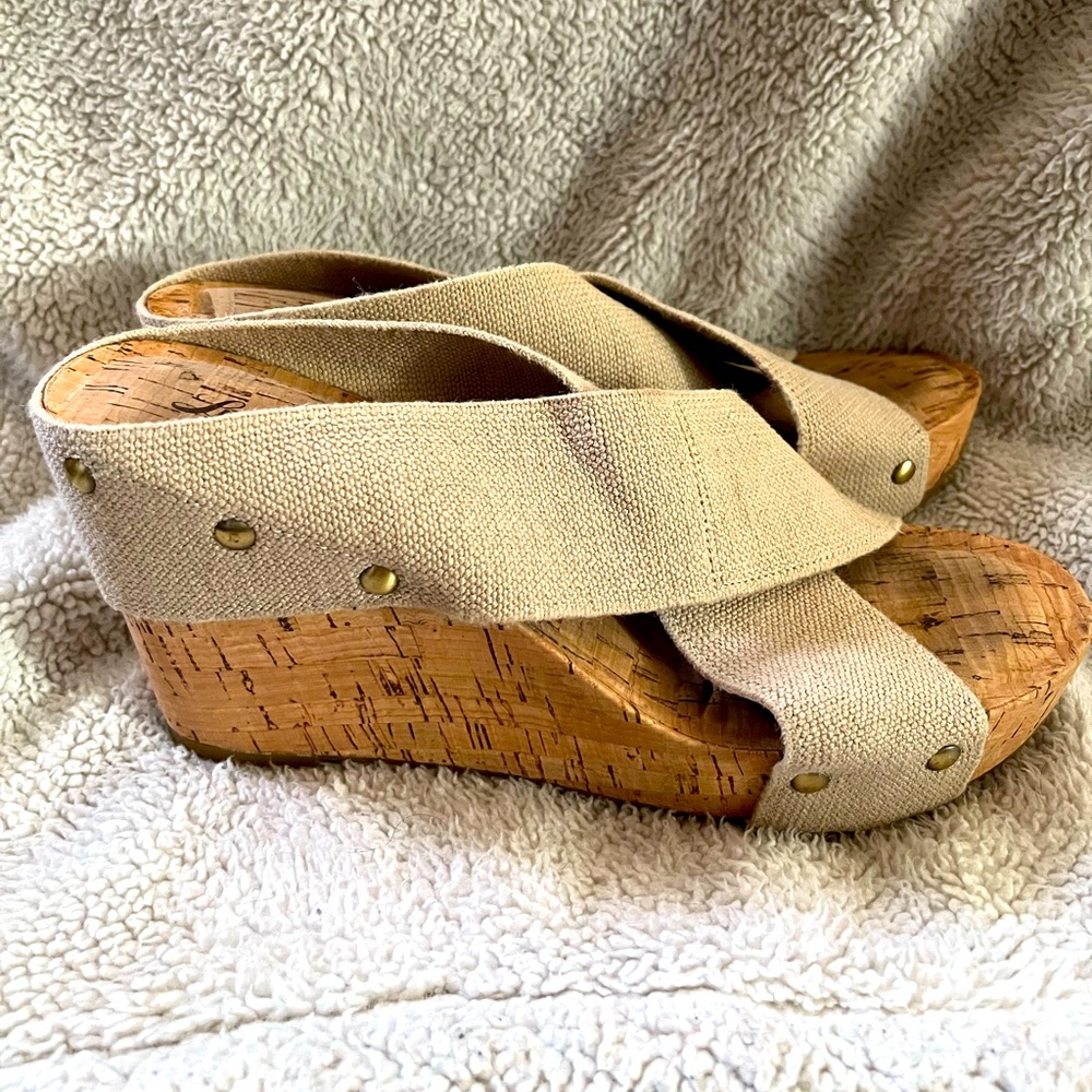 Lucky brand wedge sandals size 7
